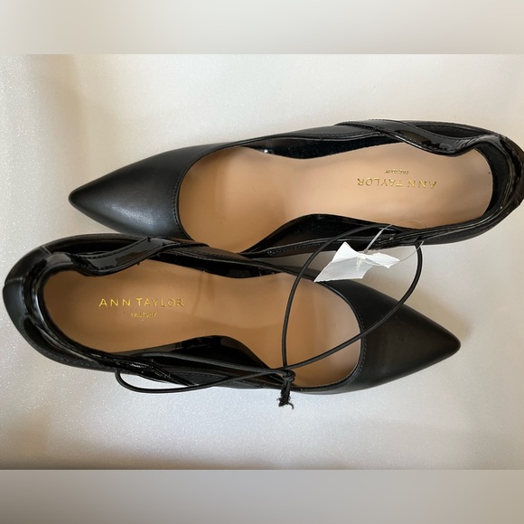 Ann Taylor factory black pumps - Picture 6 of 6